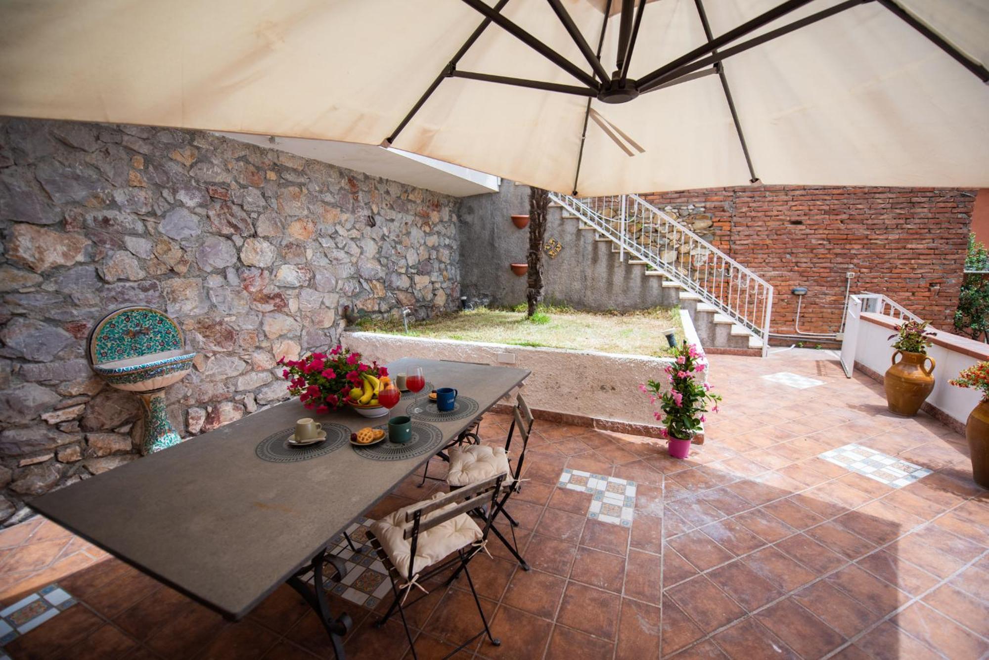 Villa Clara Suites Taormina Exterior photo